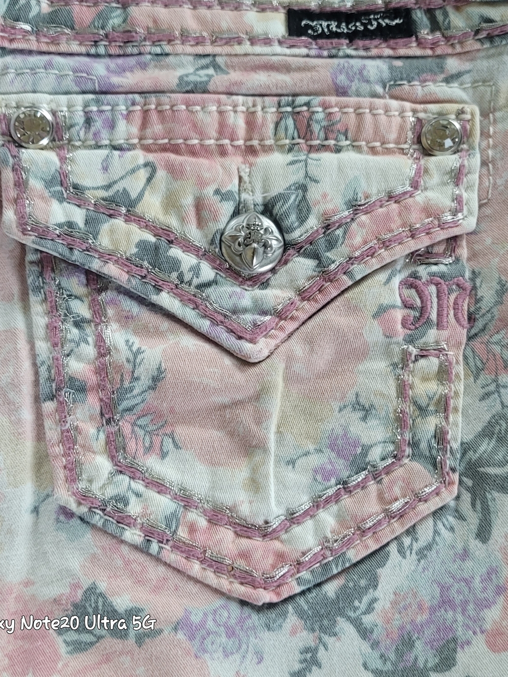 Miss Me Girls Floral Cargo Shorts Size 14 Pastel Pink Purple Frayed Hem Bling